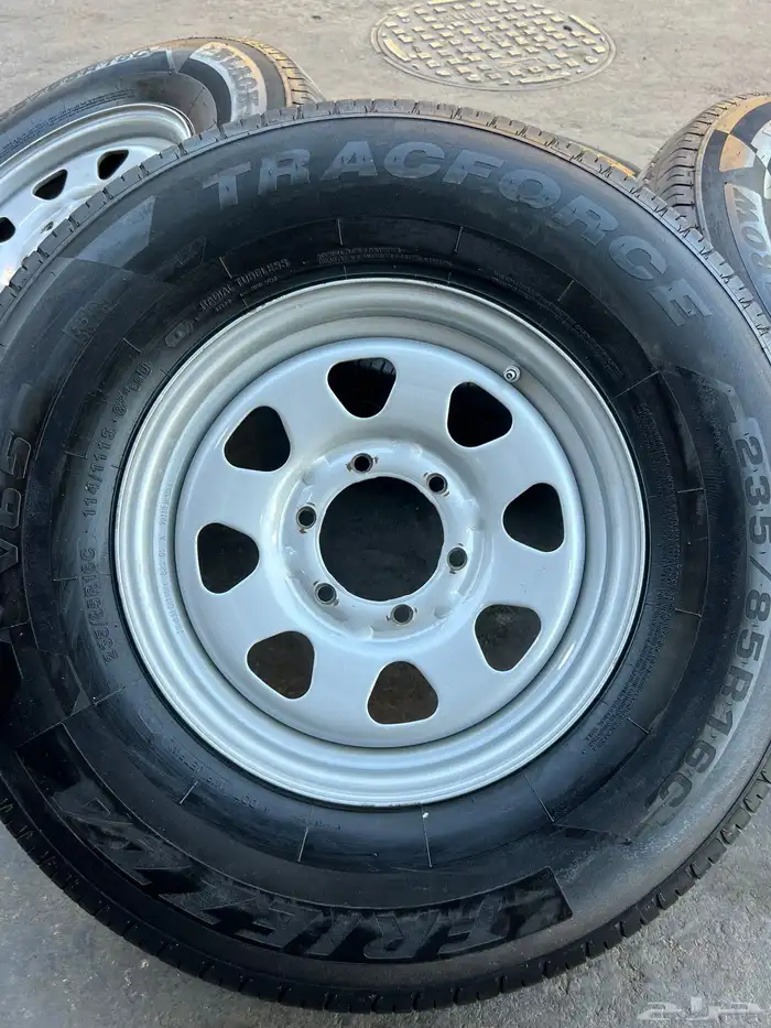 جنوط اصلي وكالة نيسان فتك مقاس 16 مع كفرات صيني تاريخ 25 6