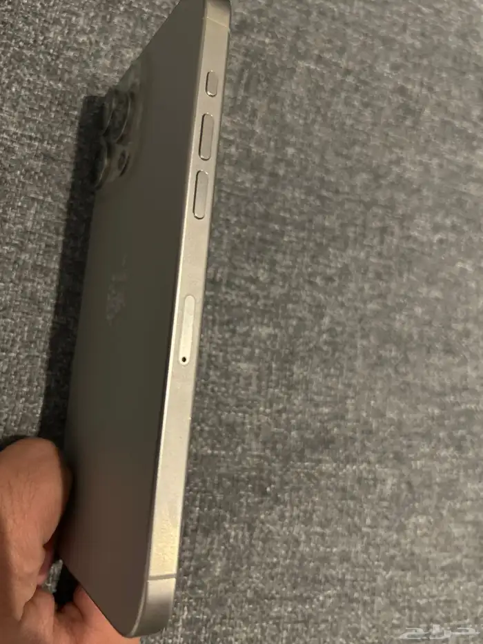 للبيع iPhone 15 Pro Max   سعة 256GB 1