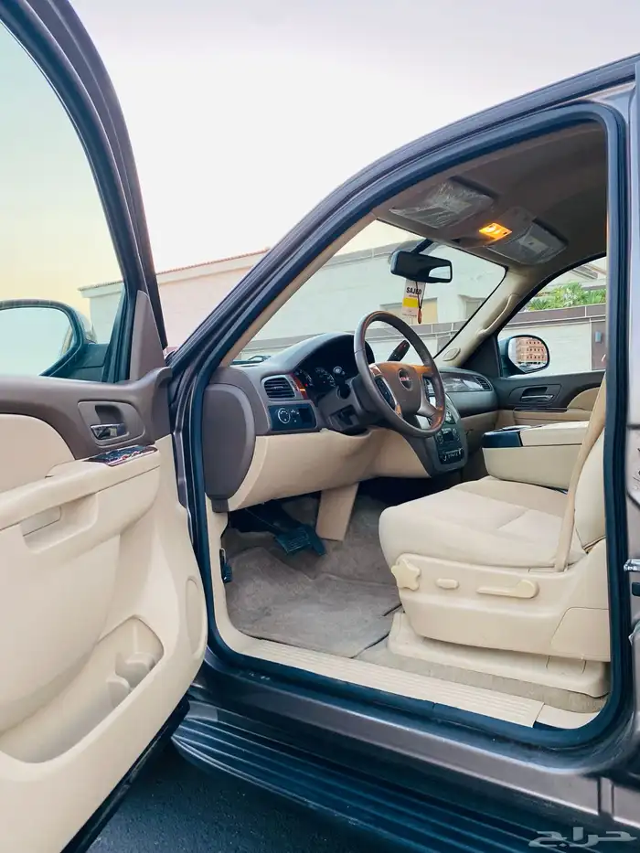 جمس يوكن 2014 مالك واحد بحاله المصنع 21