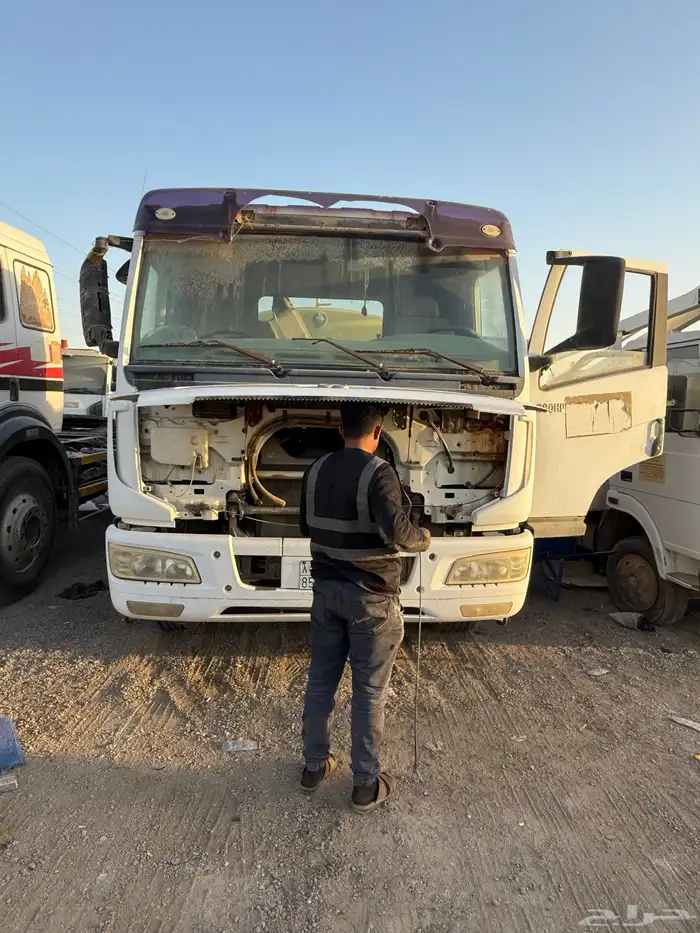 شاحنة لوري تسليك 7