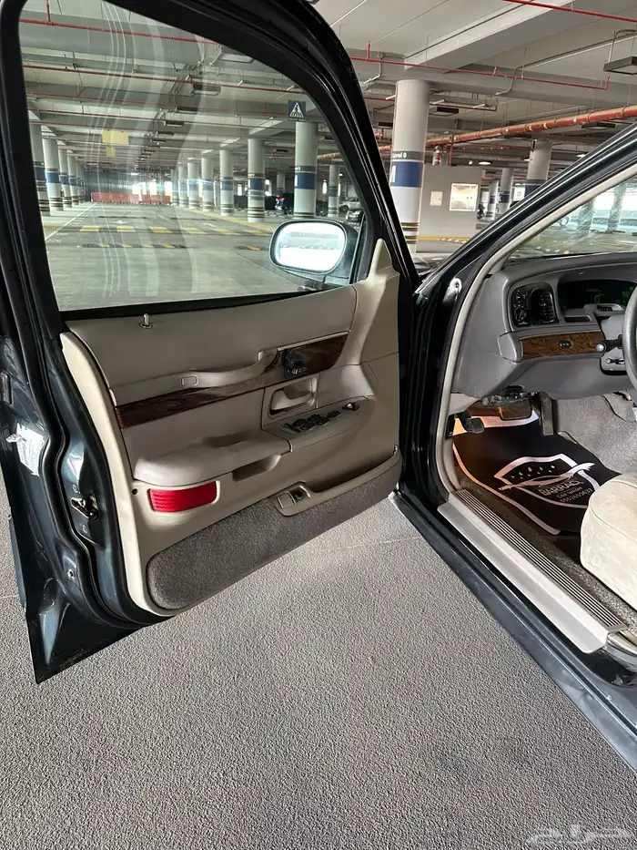 جراند ماركيز 1999 قمة في النظافة 25