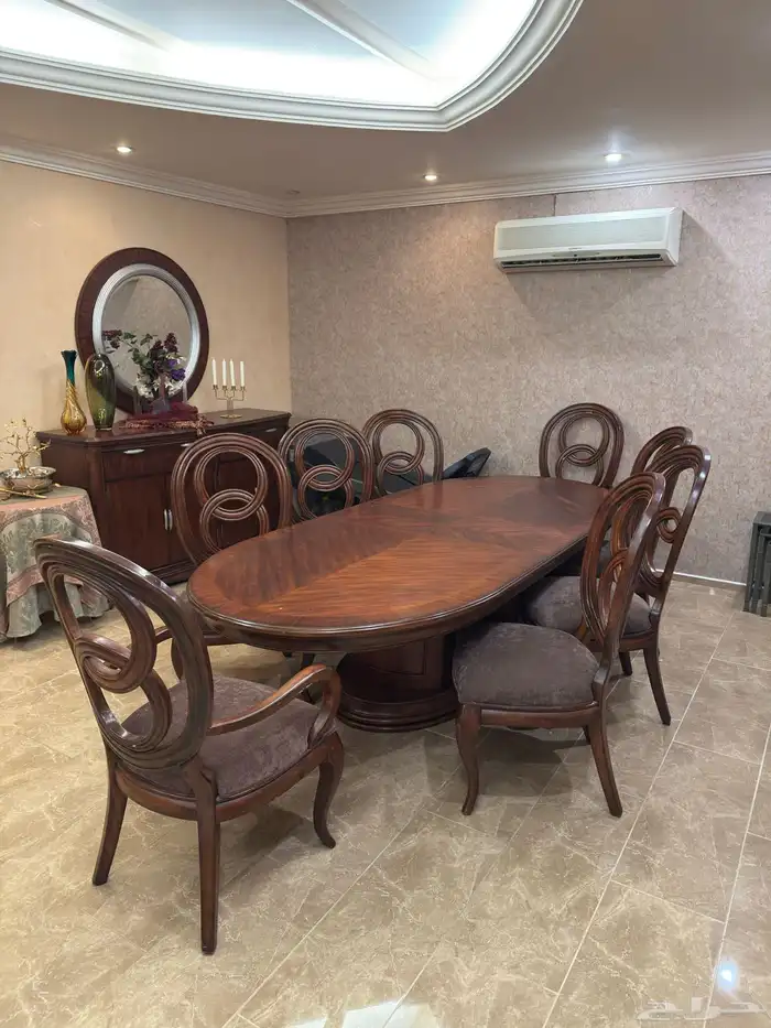 طاولة طعام 2