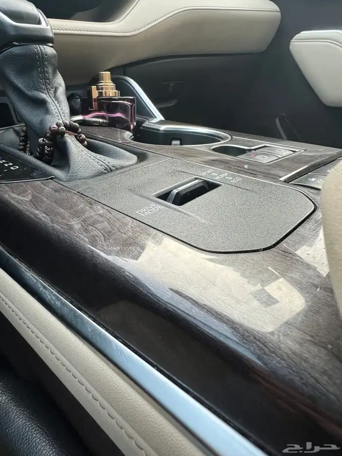 هايلاندر 2022 ليمتد فل كامل لعشاق النظيف 57 الف كم فقط 4