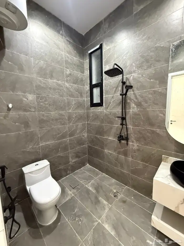 للبيع شقق علويه بمصعد وسطح خاص وبايكه شمال خميس مشيط 500الف 18