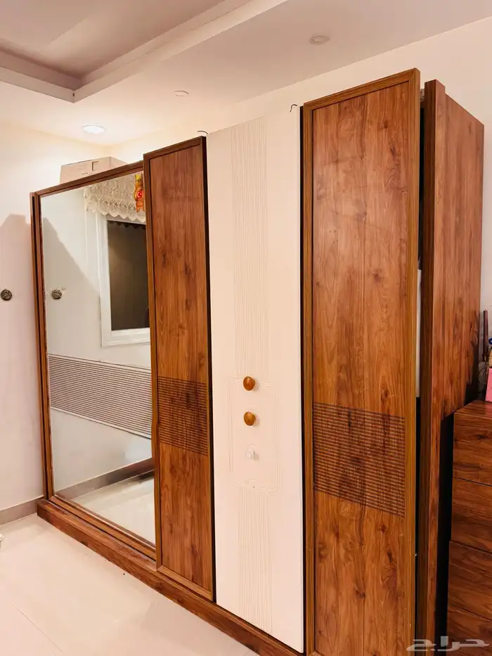 دولاب خشب صناعة تركية 0