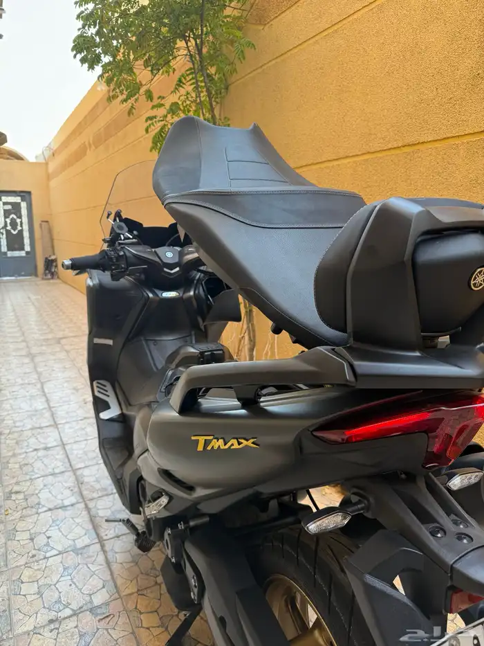دراجه ياماها تي ماكس 560 TMAX 10