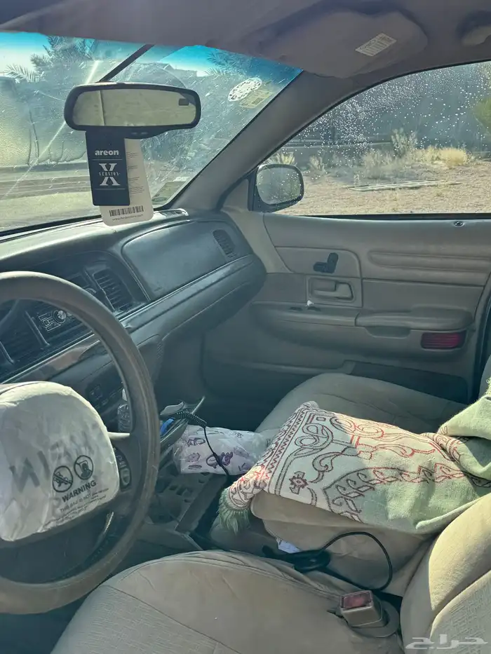 فورد فكتوريا 2001 12