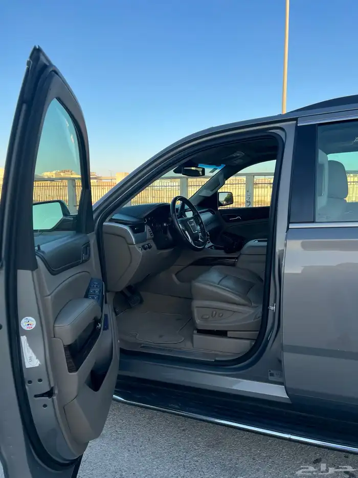 يوكن 2019 SLT فل كامل دبل 8