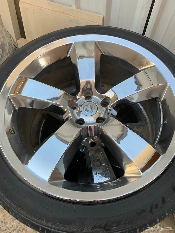 للبيع جنوط دودج مقاس 20 0