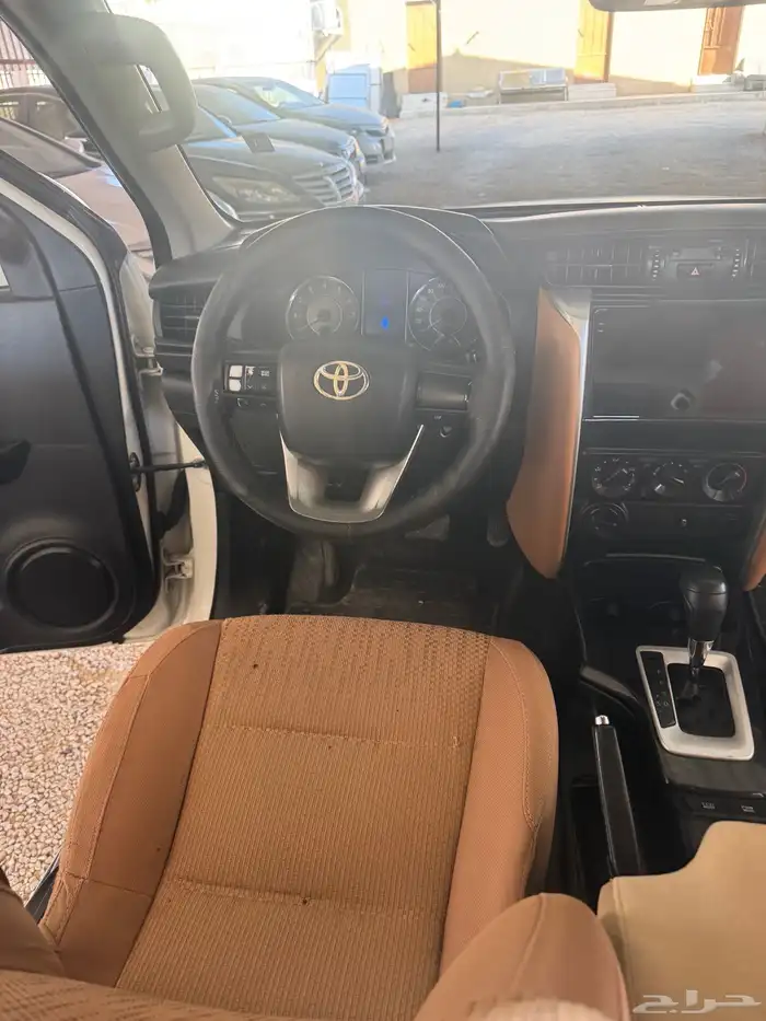 للبيع تويوتا فورشنر2017 4 سلندر تومتك دبل وكاله 12