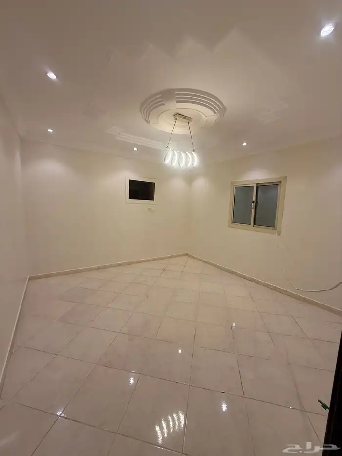 شقة للبيع حي الواحة 8