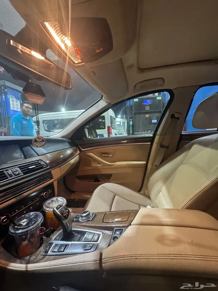 BMW 523i بي ام دبليو F10 9