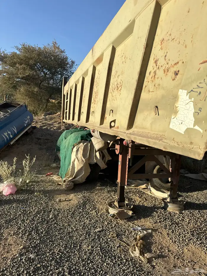 صندوق 18 متر للبيع الحعيثم كفرات طقم 1