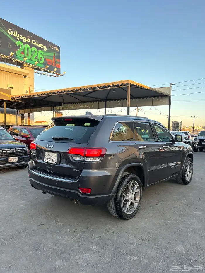 جيب جراند شيروكي 2020 8