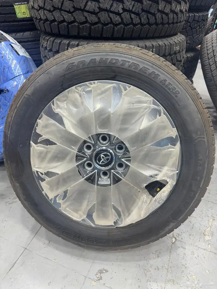 جنوط وكفرات لاند كروزر 2023-2022 اصلي وكاله 20 فل 0