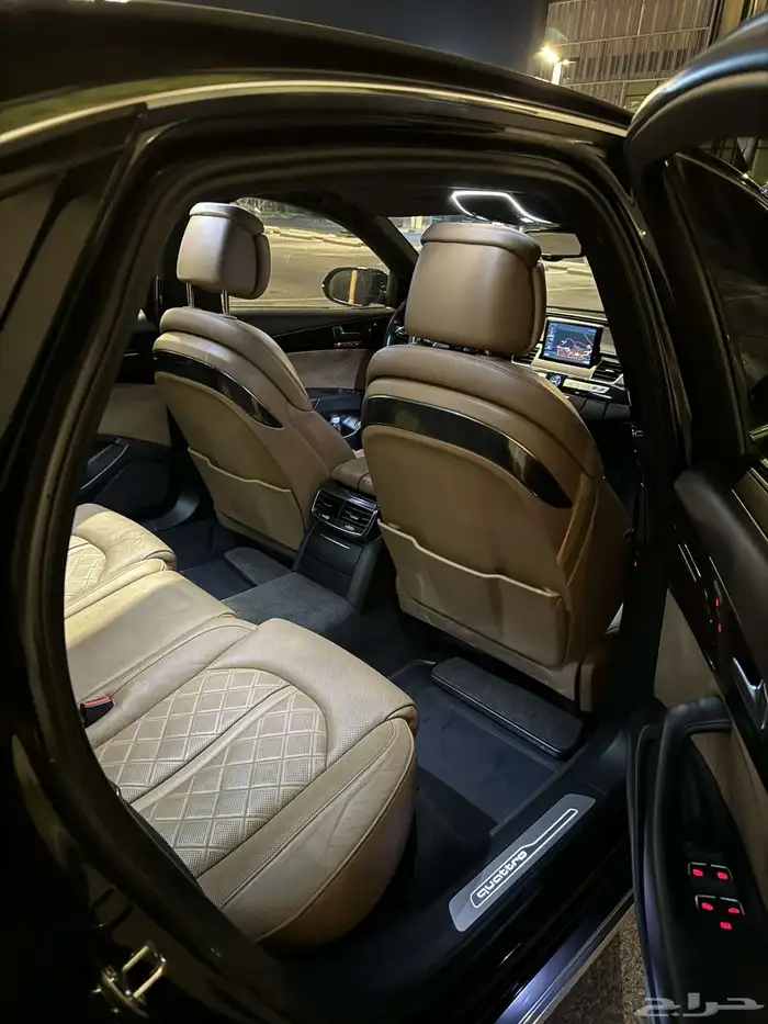 للبيع أودي A8 وكالة 10