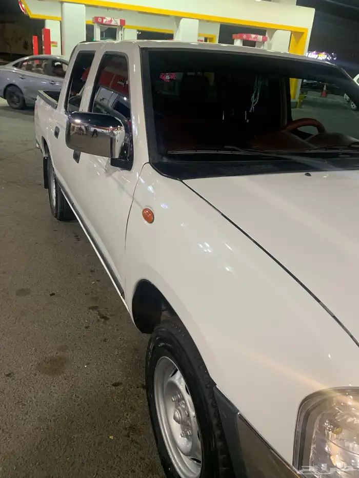 للبيع داتسن 2011 4