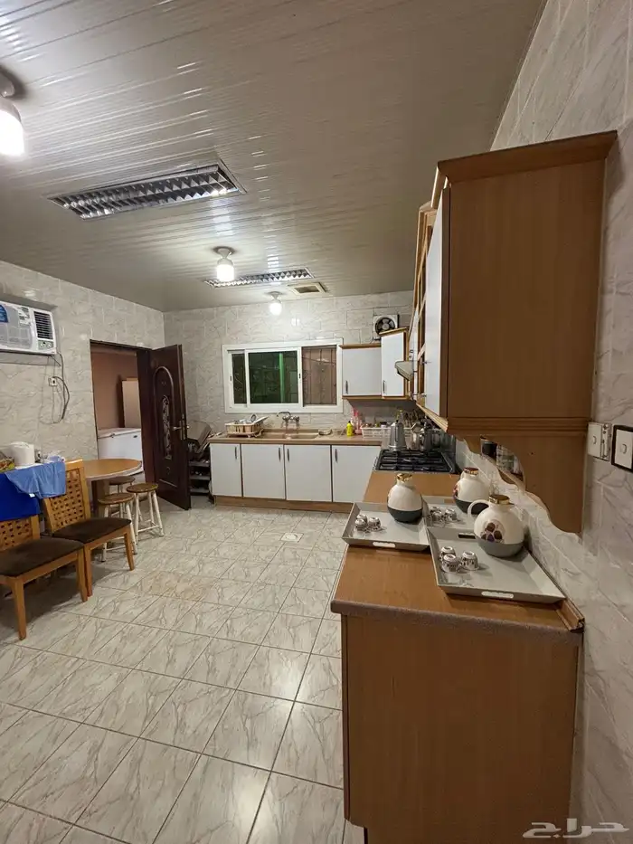 فلة للبيع حي الوادي 6