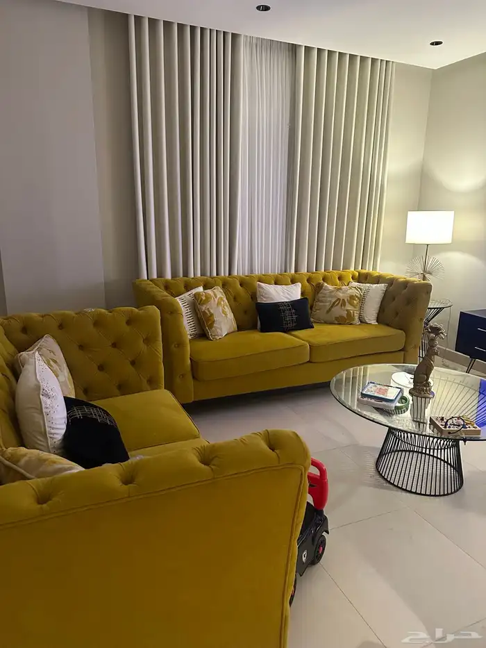 كنب من ميداس جديد استخدام سنتين ومحافظ عليه 4 قطع 6