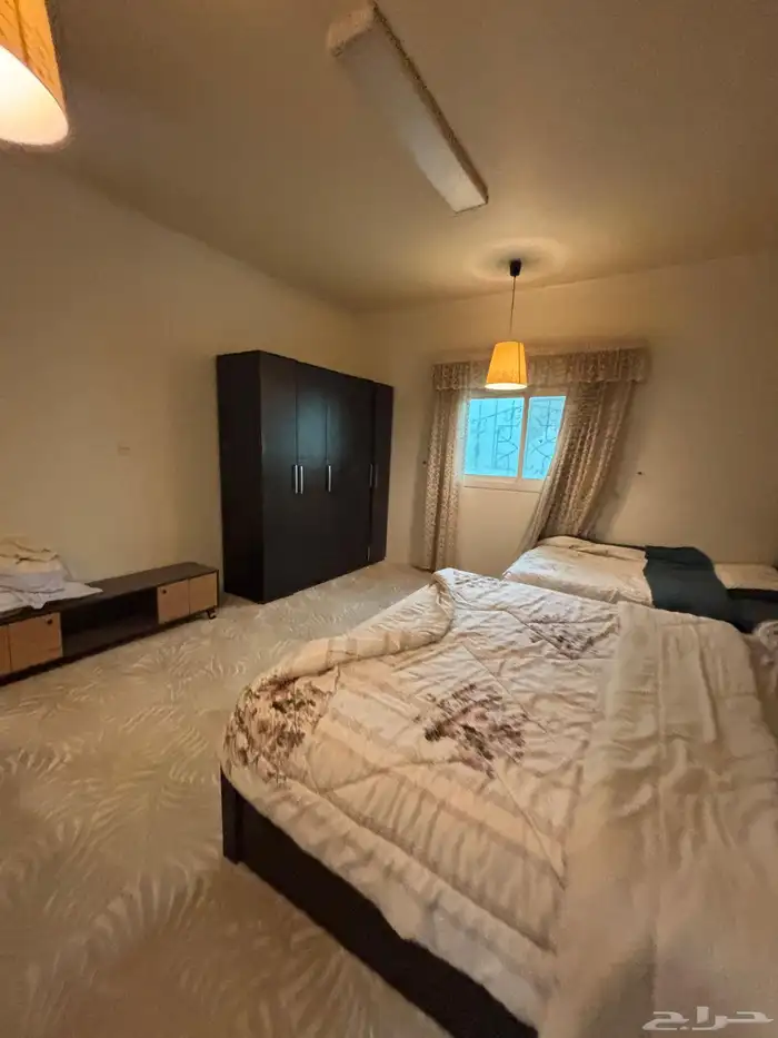 فلة للبيع حي الوادي 18