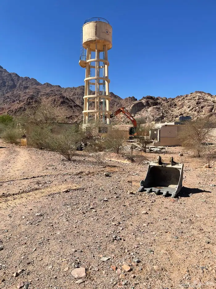 هدم خزانات ارتفاعات عاليه 1