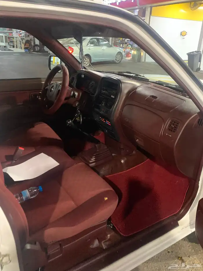 للبيع داتسن 2011 8