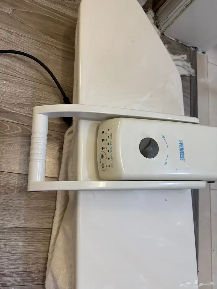 كوايه نظيفه مع القواعد حقتها 0