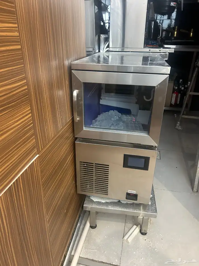 ادوات كوفي نظيفة جدا على الشرط 13