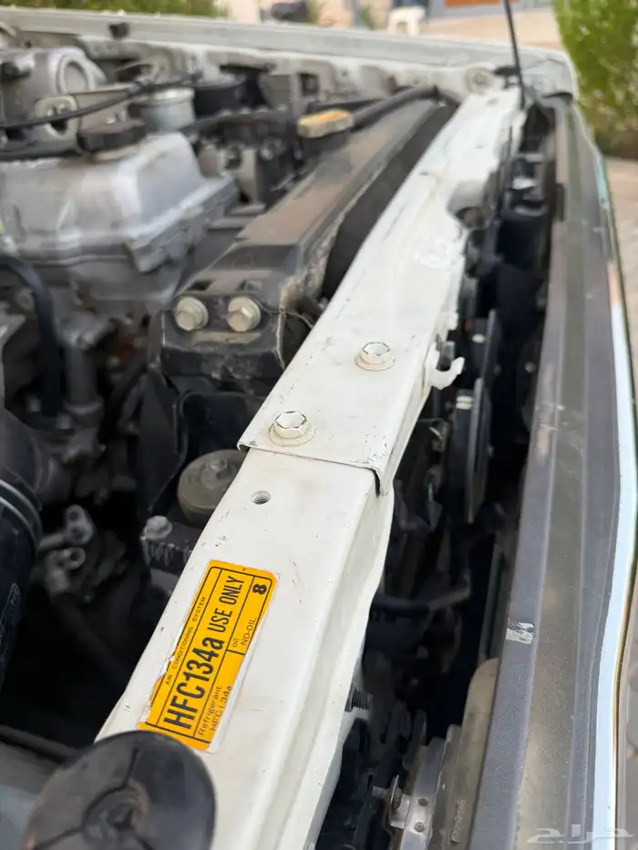 ربع تويوتا 2006 ابيض (مخزن) 41