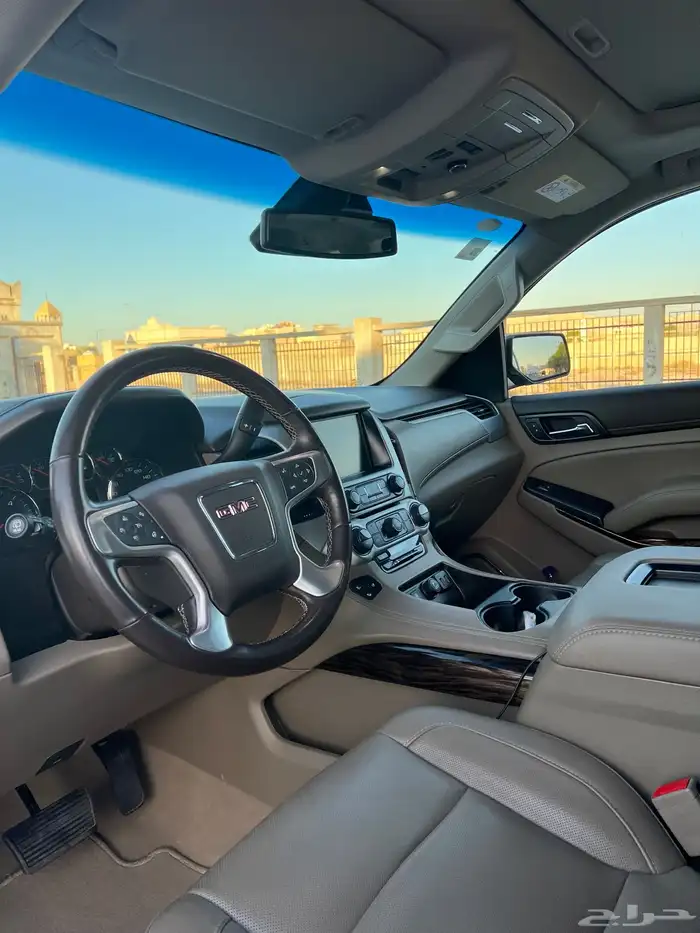 يوكن 2019 SLT فل كامل دبل 9