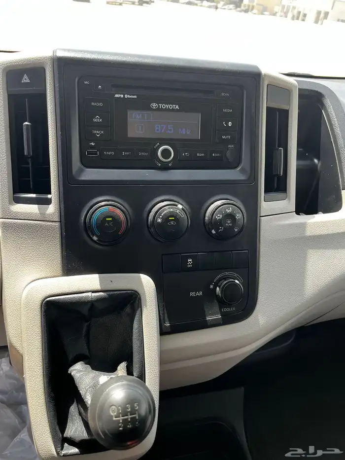 تويوتا باص هايس 13 راكب بنزين موديل 2019 14