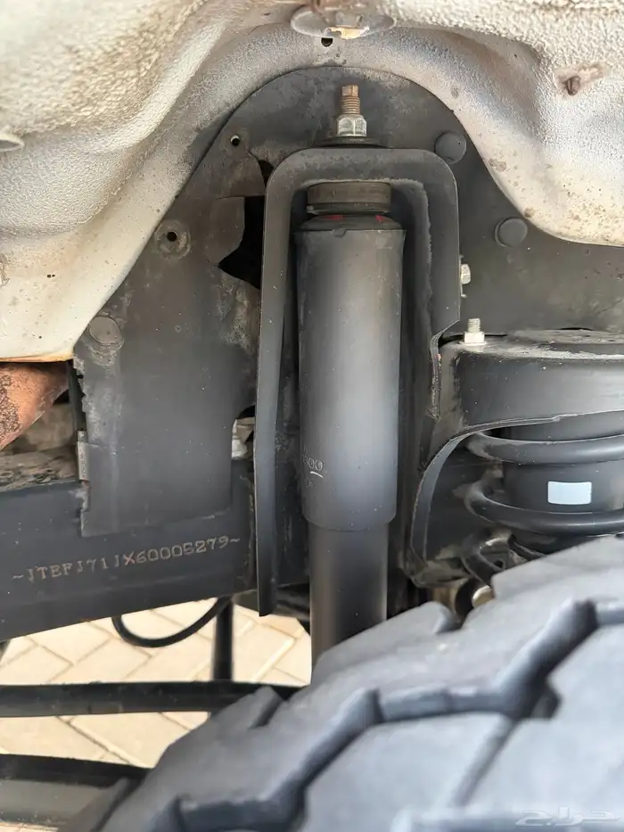 ربع تويوتا 2006 ابيض (مخزن) 26