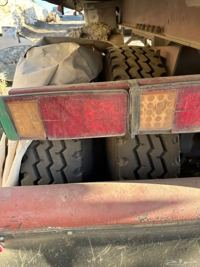 صندوق 18 متر للبيع الحعيثم كفرات طقم 3