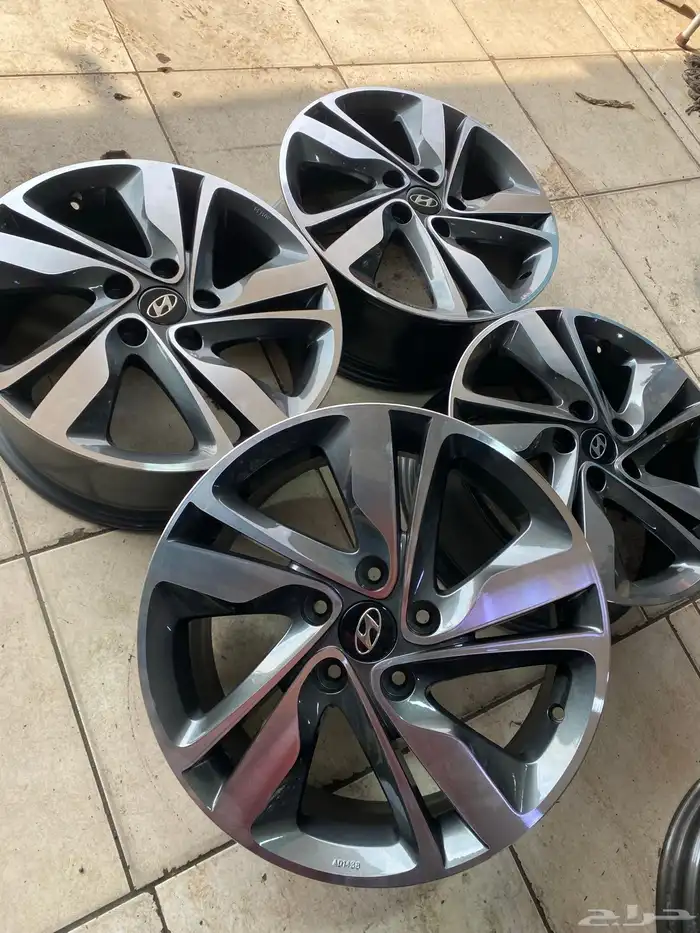 طقم جنوط النترا مكحل مقاس 17 اصليه وكاله 1