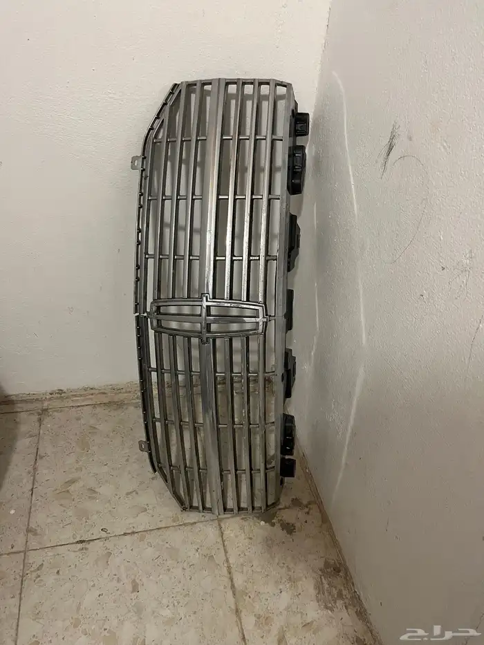 شبك امامي نفقيتر نافجتور من 2007 الى 2014 1