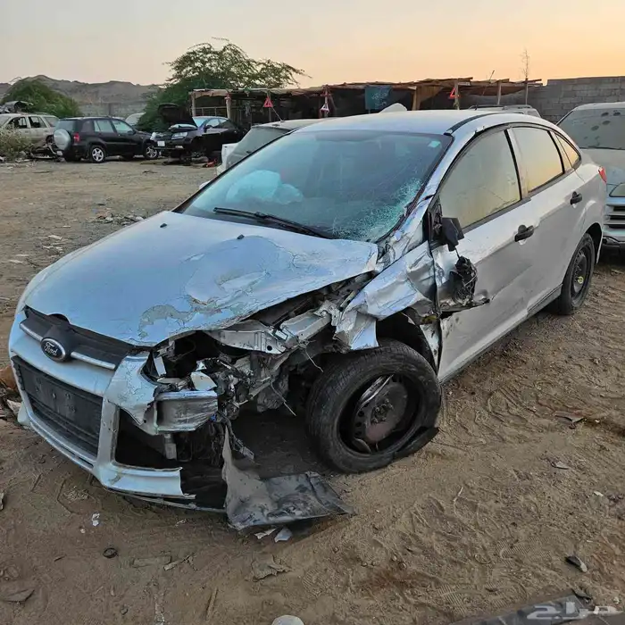 فورد فوكس قطع غيار تشليح 0