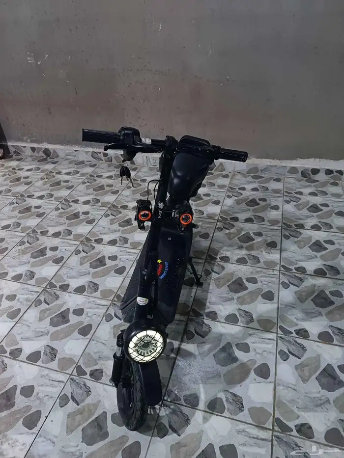 سكوتر نيازي الوحش السوم 1100 لاسوم له شهرين واقف نضيف استخدا 8