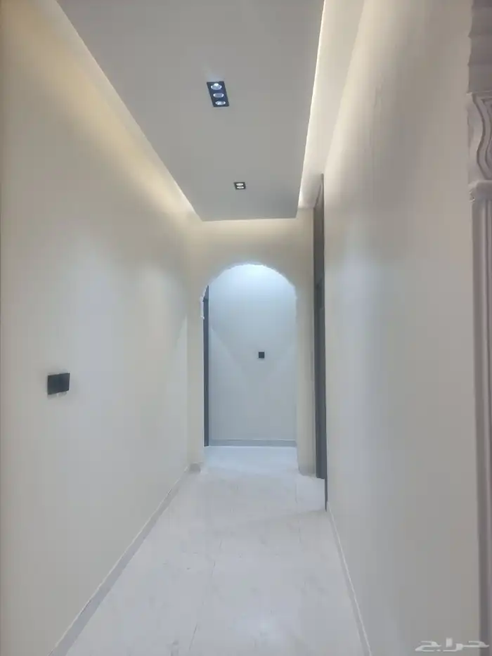 للبيع شقة دبلكس حي بدر 7