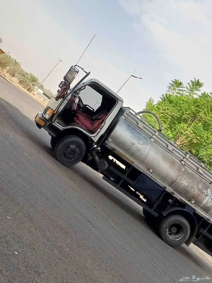 دينا موديل 2003 نضيف قير مكينه درنفسات خزان 5طن مع المطور 3