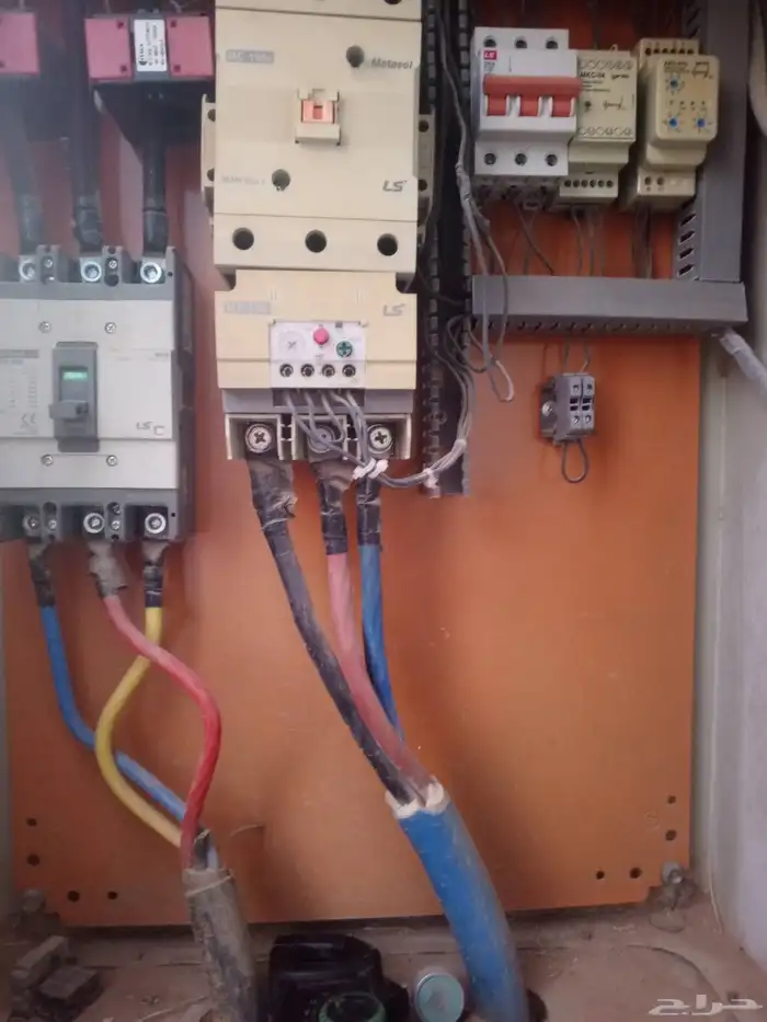 كهربائي غطاسات ودينموهات ودفاعات االموقع لجله وضواحيها 0