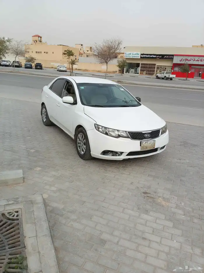 كيا سيراتو 2011 للبيع 1
