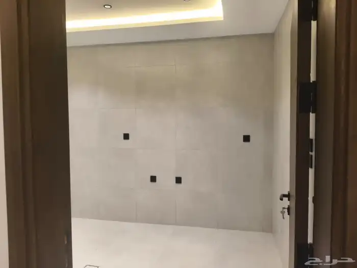 ملحق للبيع 1