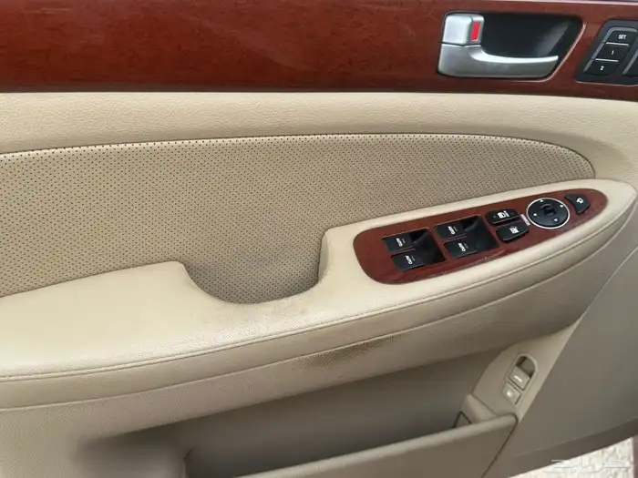 هيونداي جنسس 2013 للبيع 23