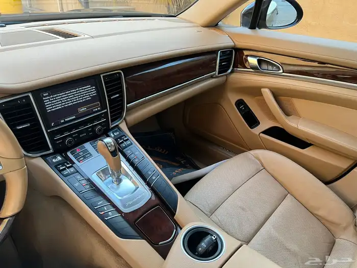 بورش باناميرا 2014 (بحالة ممتازة) 16