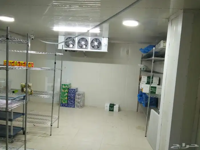 للبيع غرفة ثلاجة نظيفة جدا 0