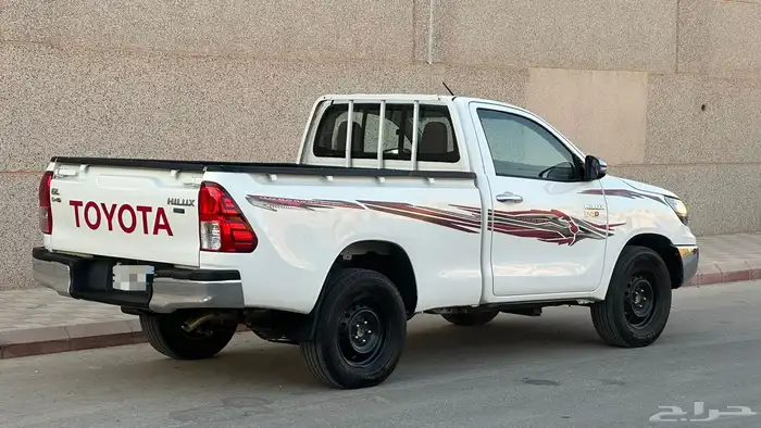 هايلوكس 2024 4