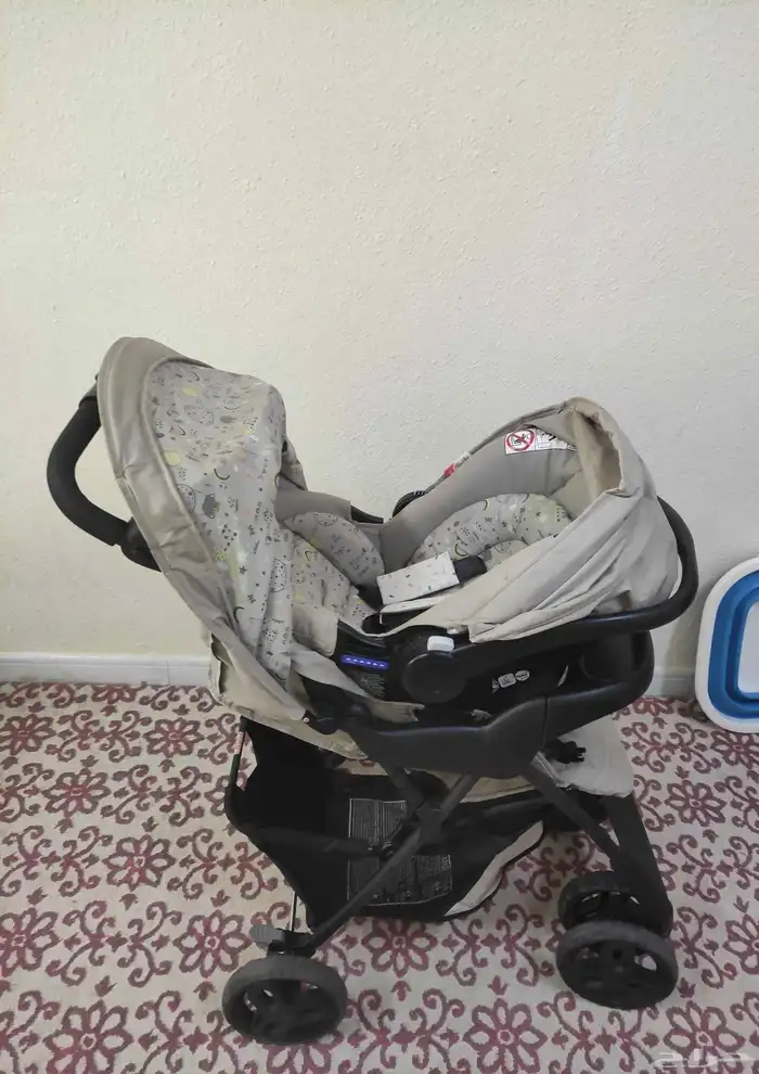 بيع عربة أطفال جراكو  بحالة جيدة. 2