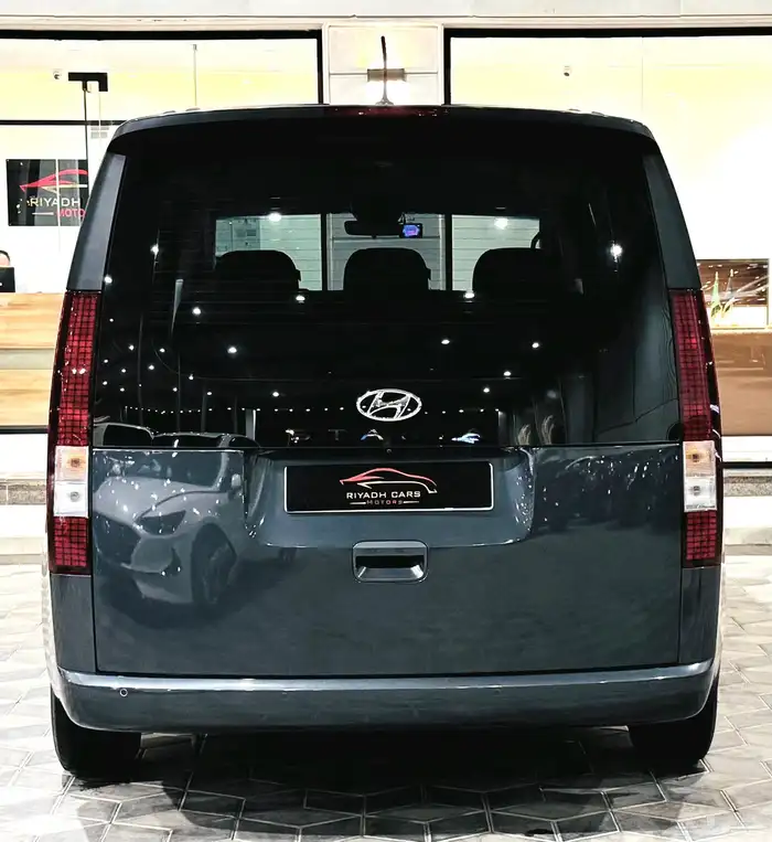 هيونداي ستاريا 2022 فل ( عرض خاص ) 2