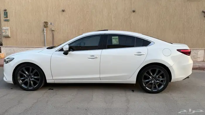 مازدا 6 فل كامل موديل 2018   أبيض لؤلؤي   داخلي أسود 6