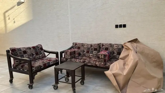 كراسي حديد 4